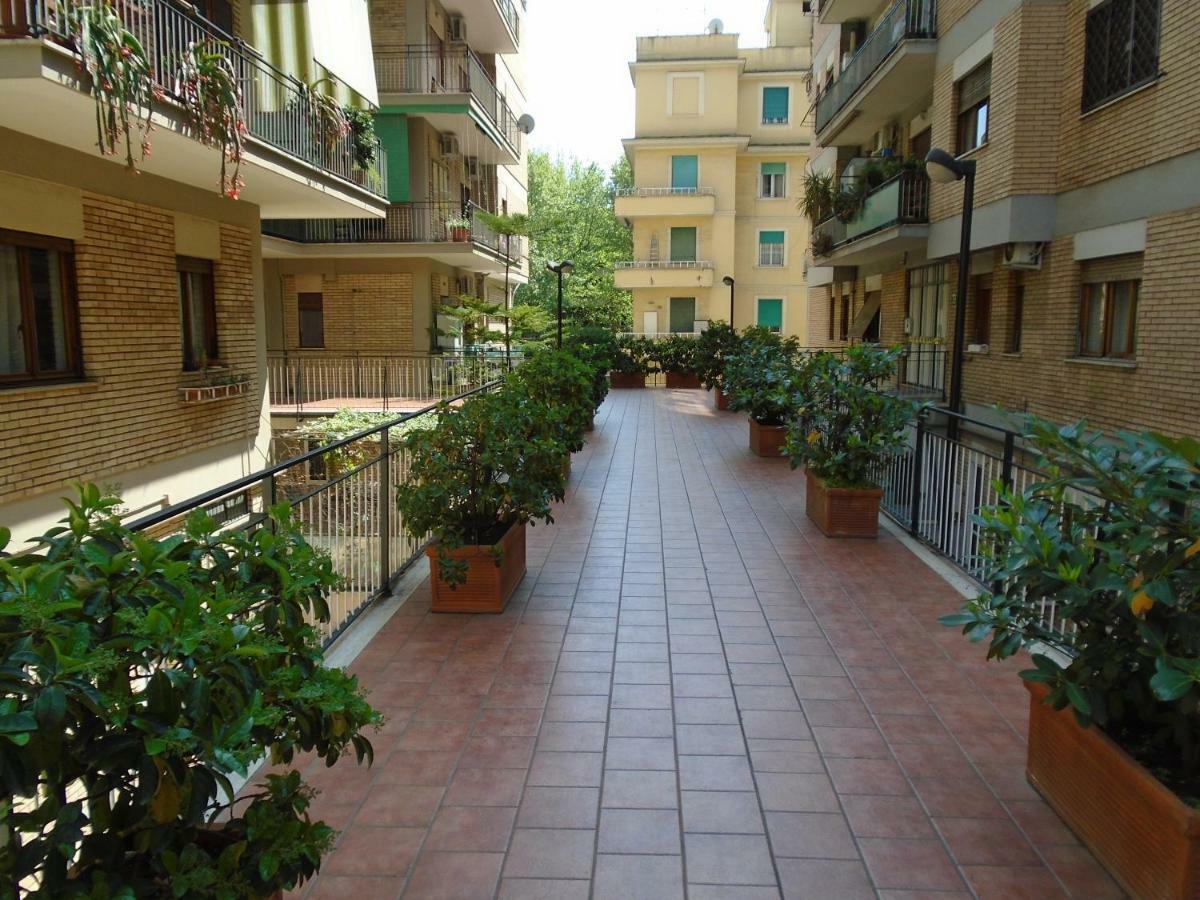 Hotel La Tana Di Sofia Roma Exterior foto